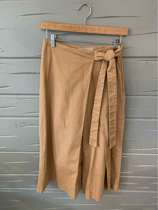 W BANANA REPUBLIC TAN Size 0 P