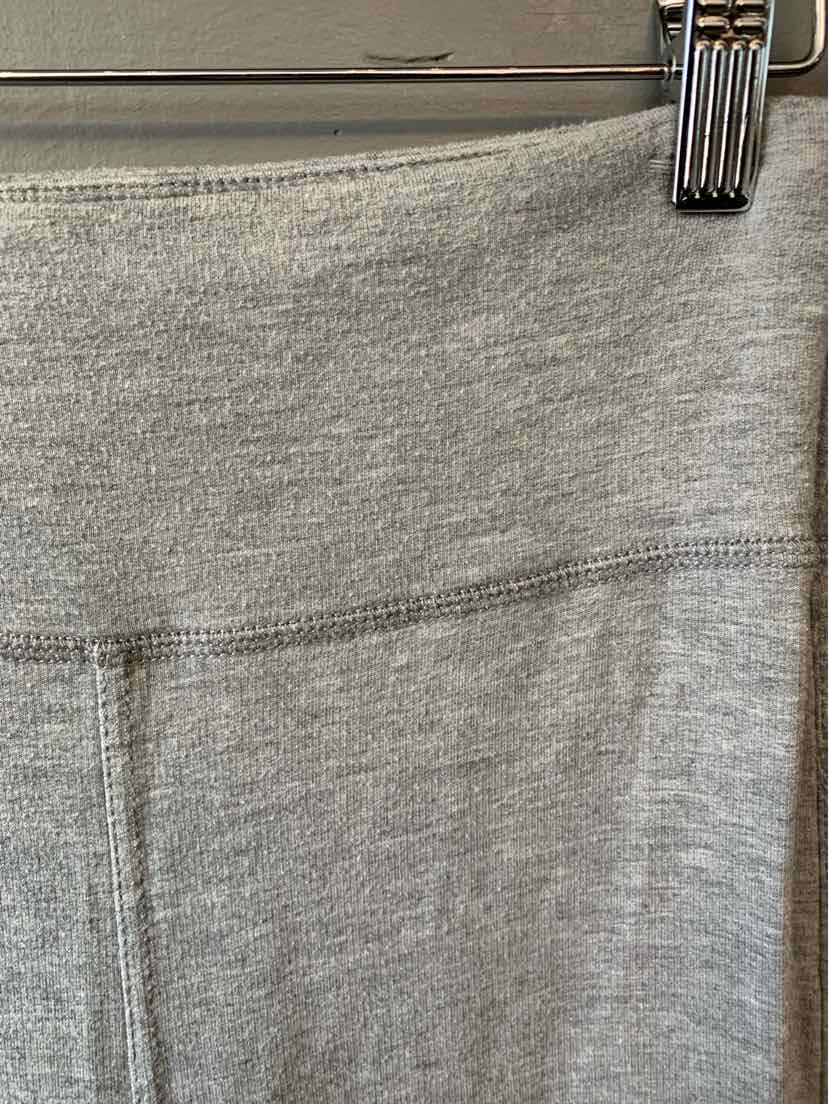 W FREE PEOPLE MOVEMENT GY Size MED AW