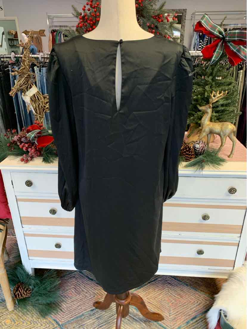 W SHOPDANDY THE DROP BK Size MED DR