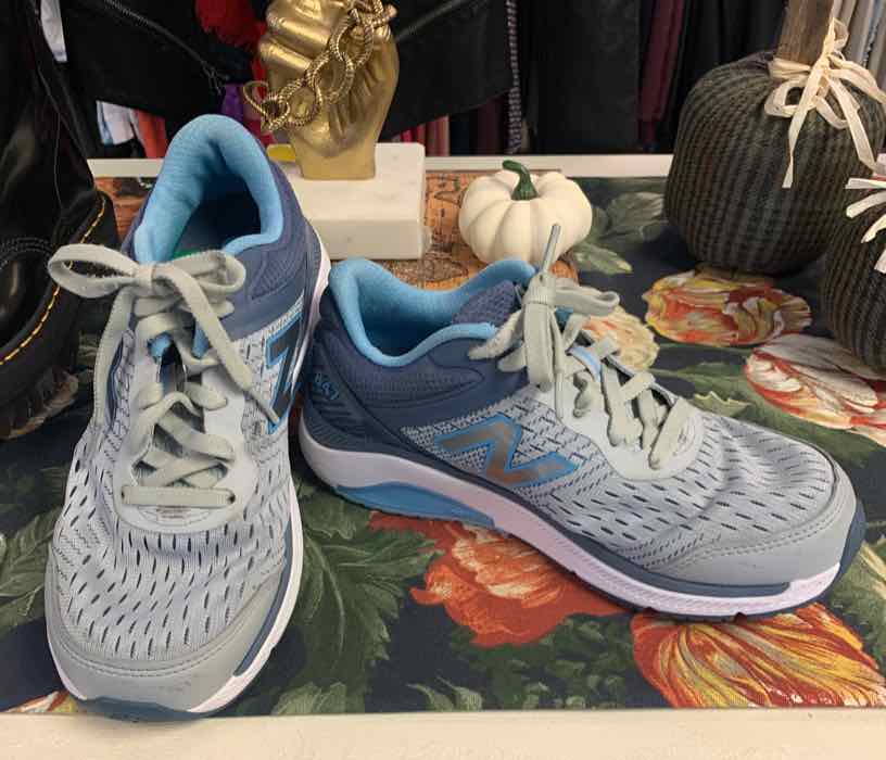 W NEW BALANCE BL Size 8 SNEAKER