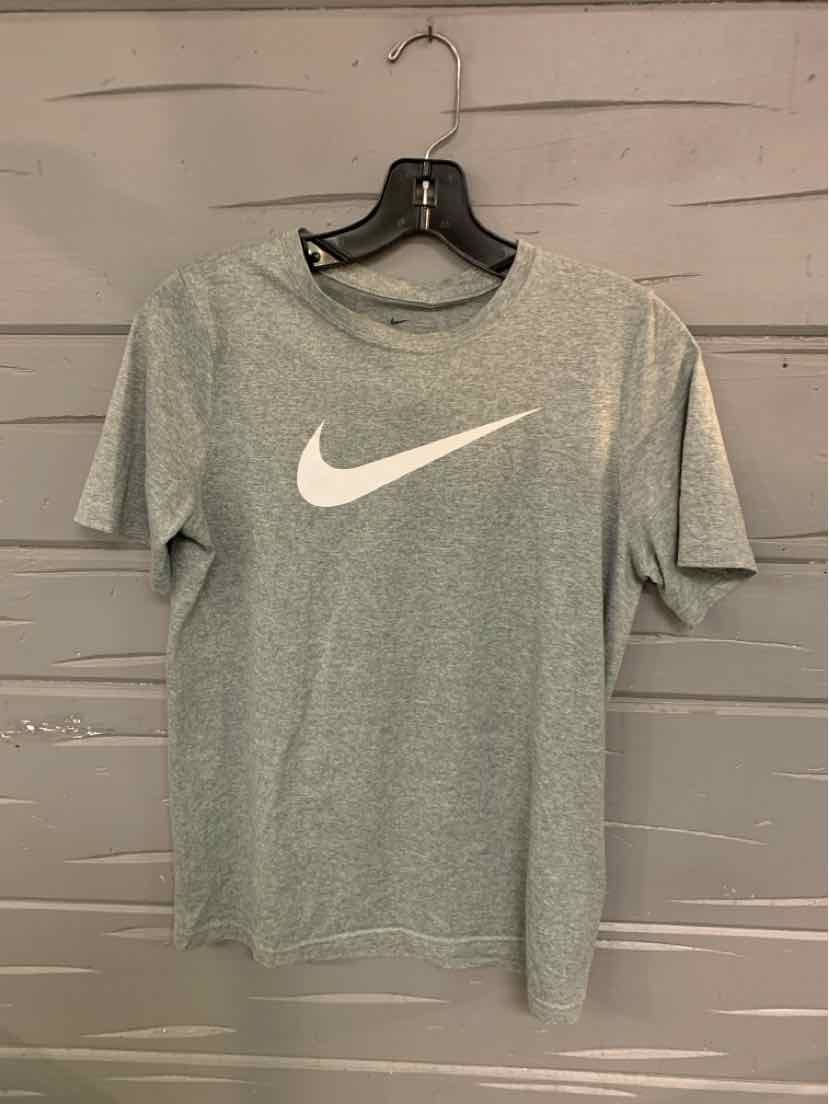 W NIKE GY Size SM AW