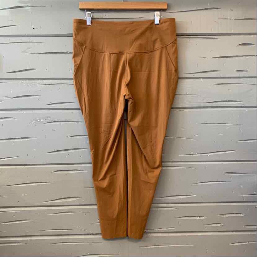 W LULULEMON TAN Size 14 AW
