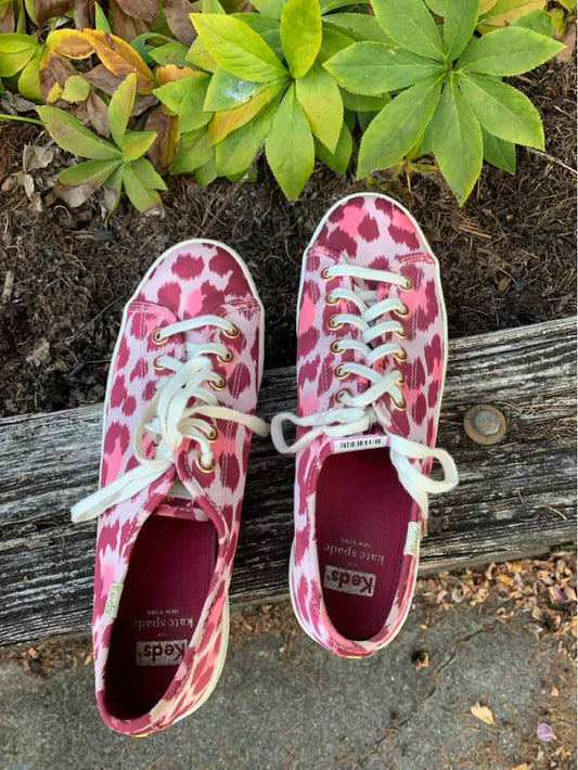 W KED PK Size 10 SNEAKER