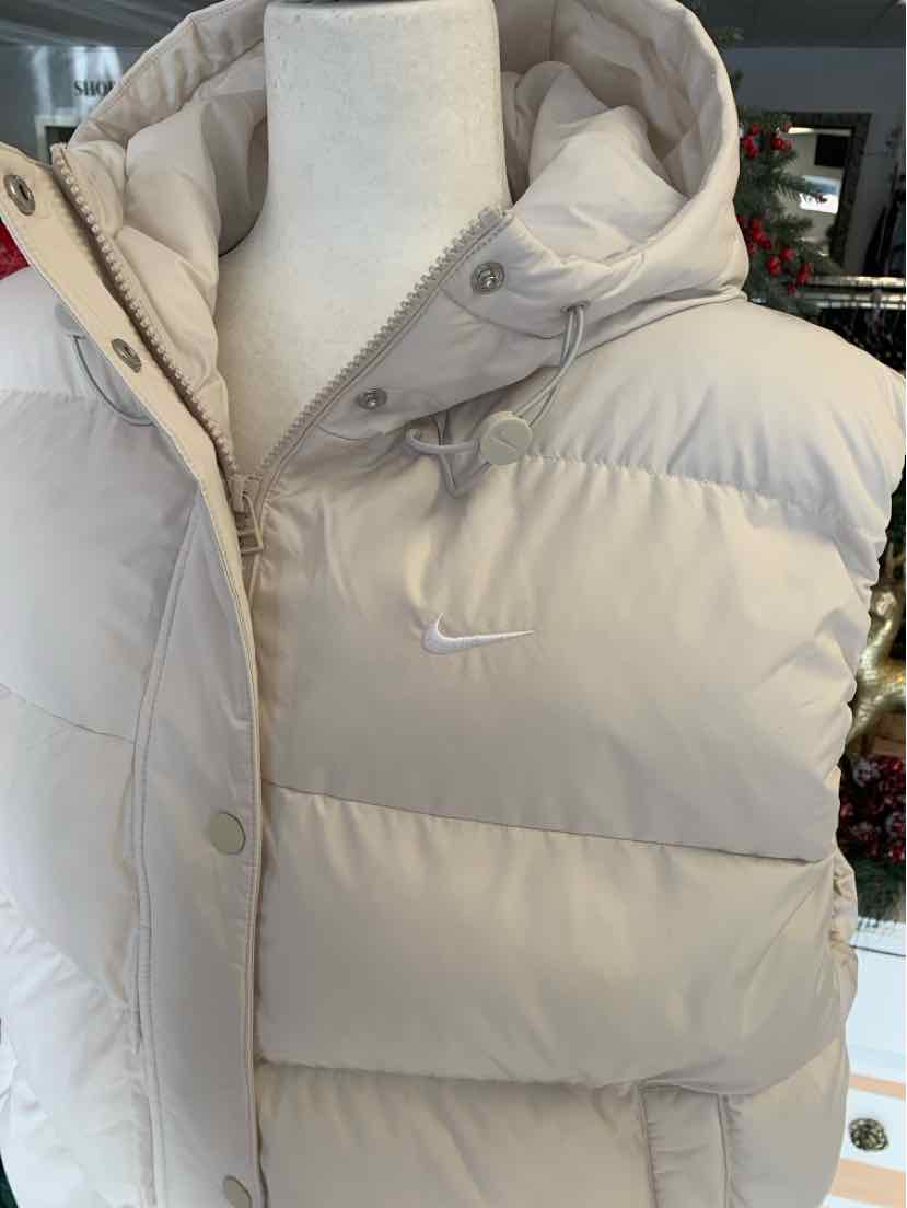 W NIKE CR Size MED OW