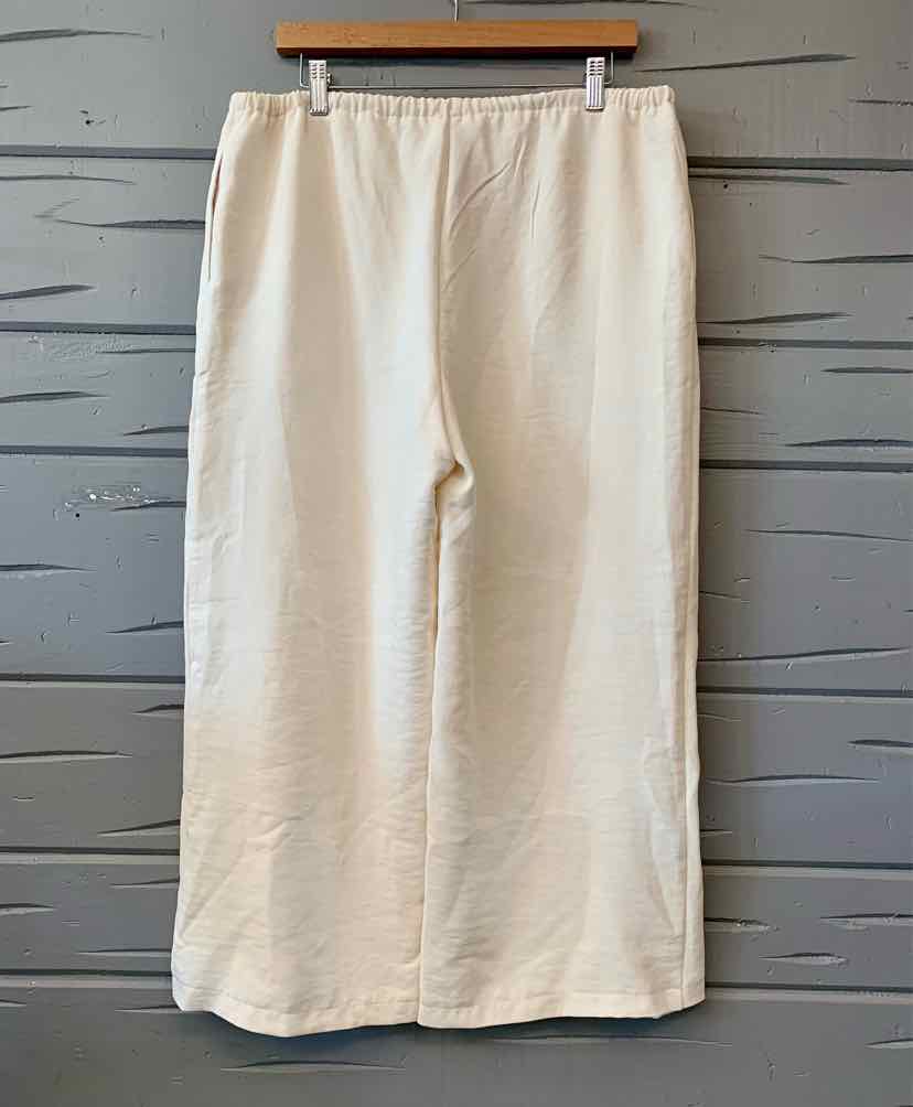 W CHRISTIAN LACROIX CR Size MED P