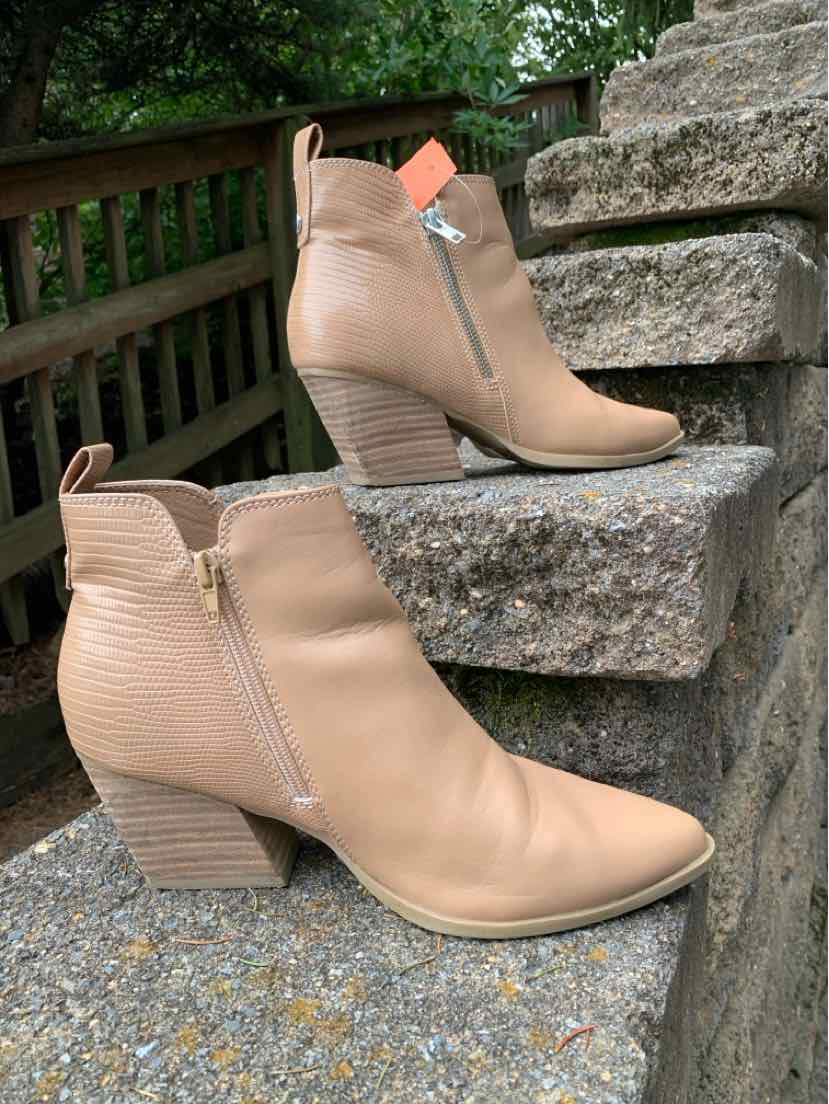 W DOLCE VITA TAN Size 9 BOOT