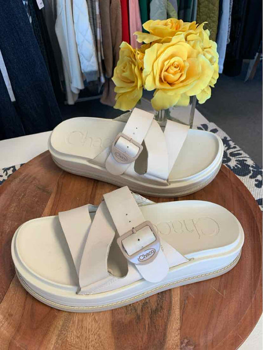 W CHACO IV Size 9 SANDAL