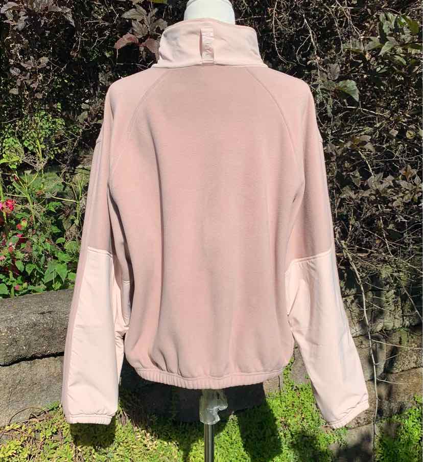 W ATHLETA PK Size LG OW