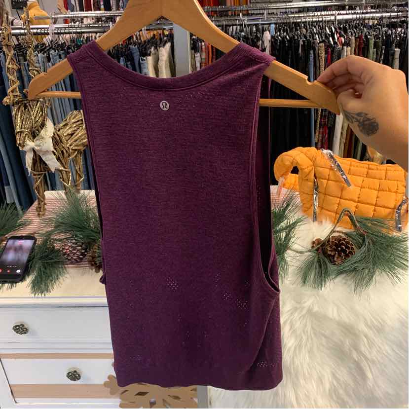 W LULULEMON PL Size 4 AW