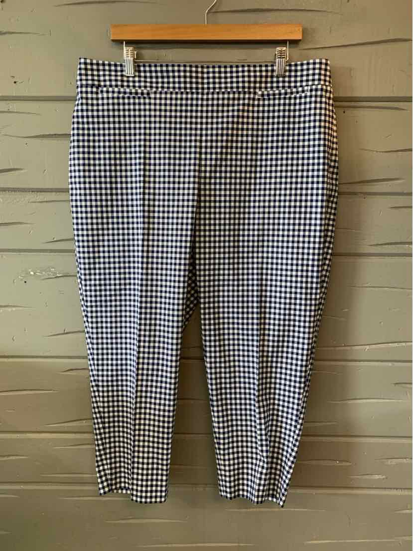 Black and white gingham patterned cropped pants with a straight leg and waistband.