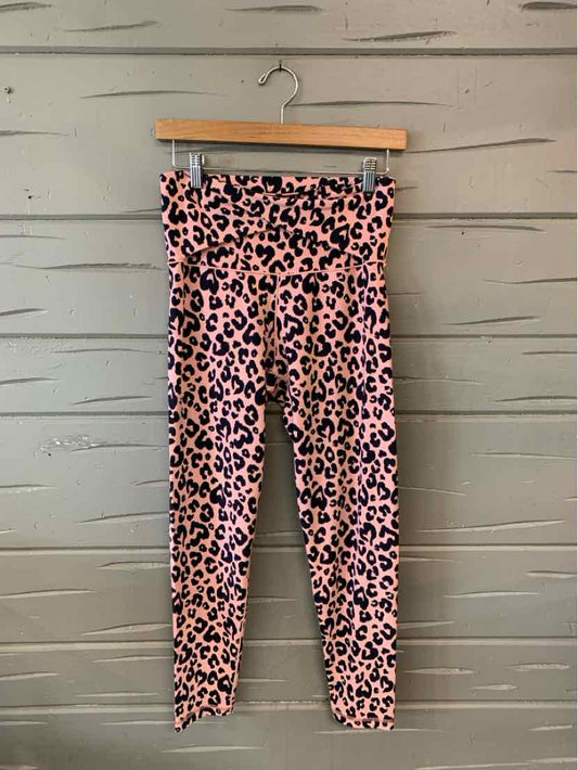 Pink leopard print leggings with high waist and full length in large size.