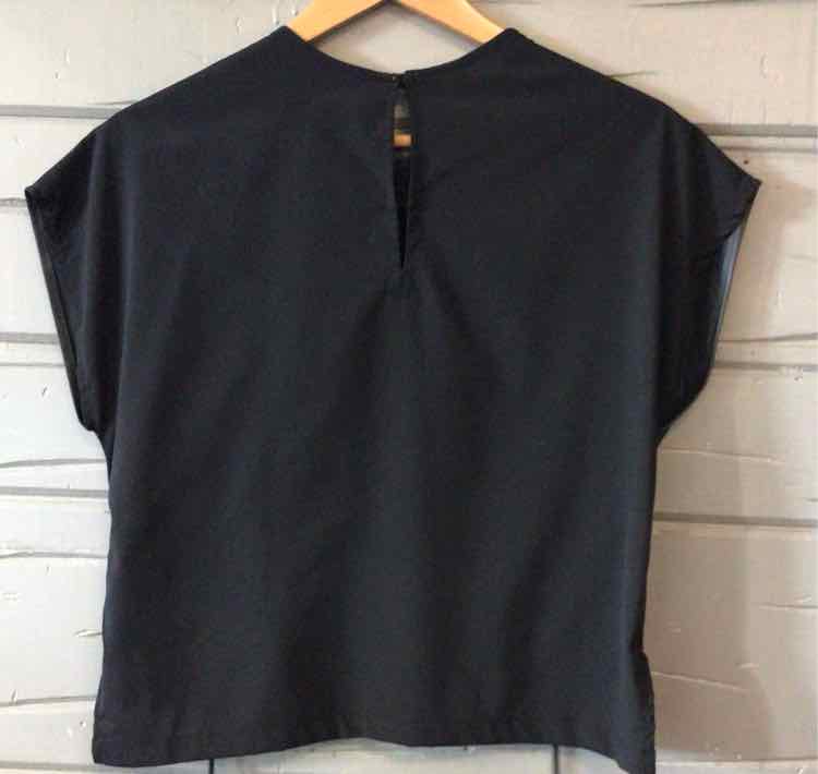 W YIGAL AZROUEL BK Size SM T