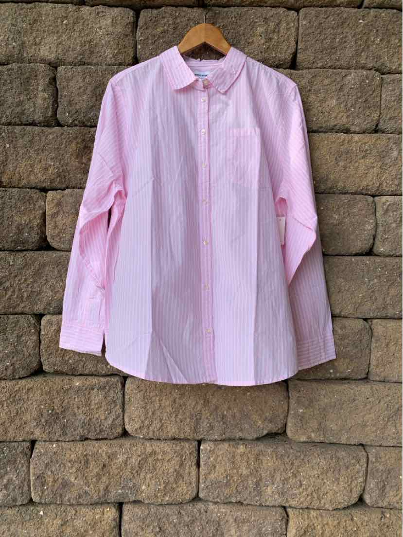 Light pink long-sleeve button-up shirt with thin vertical stripes and a classic collar in XXL size.