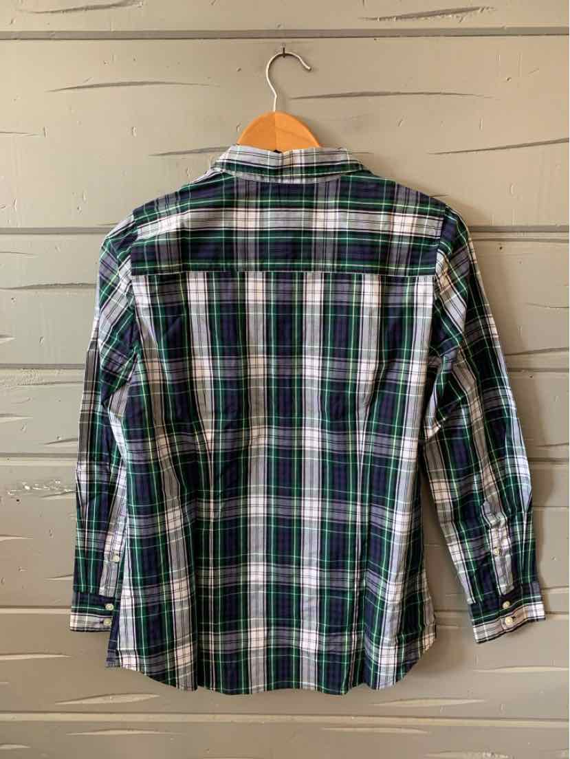 Green and navy plaid button-up shirt with long sleeves and collar, size small.