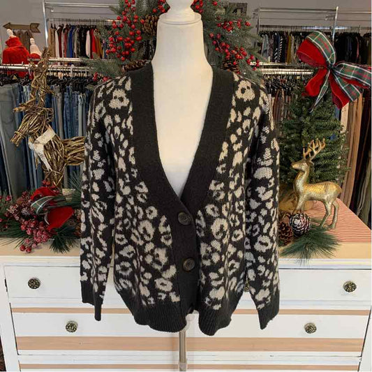 W UNIVERSAL THREAD GY Size SM SW