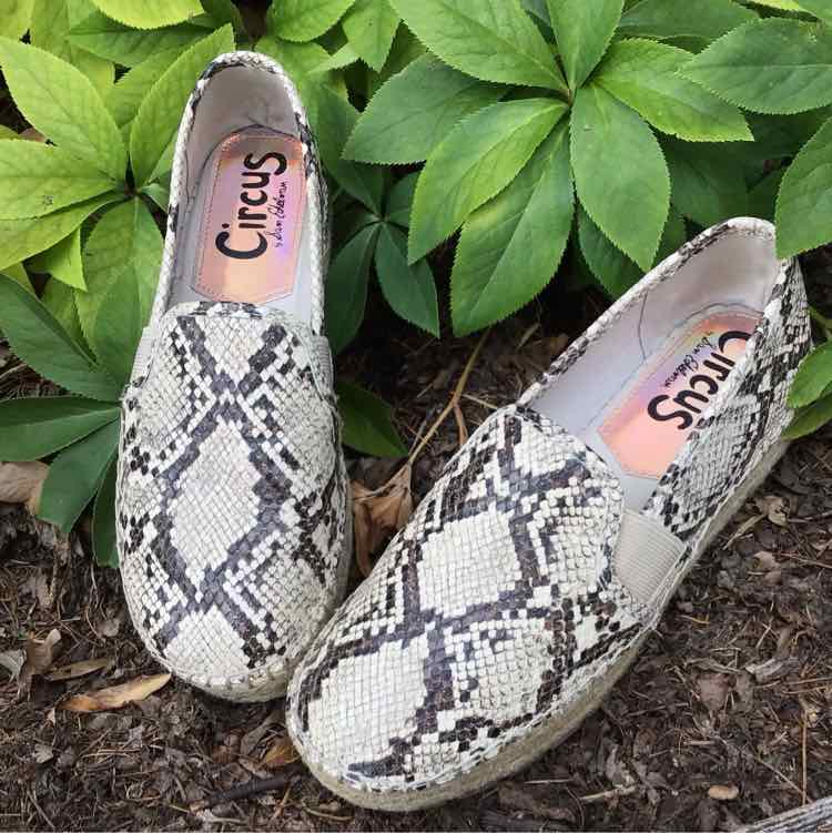 W CIRCUS BY SAM EDELMAN CR Size 7.5 SHOE