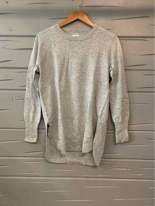 W J CREW GY Size SM SW
