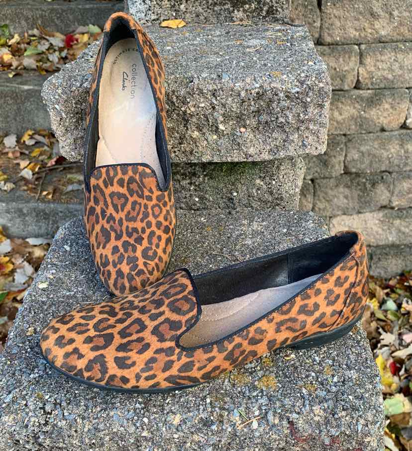 W CLARKS BR Size 7.5 SHOE