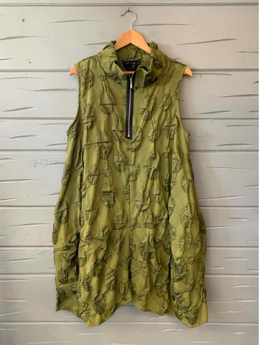 Olive green sleeveless pullover tunic with a crinkled texture, high collar, and short front zipper.