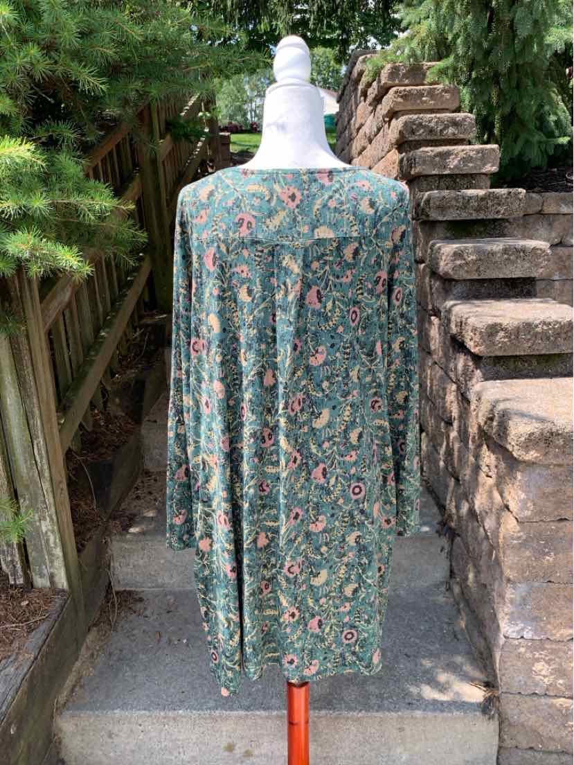 Long-sleeve, loose-fitting green cardigan with pink and beige floral pattern, lightweight fabric.