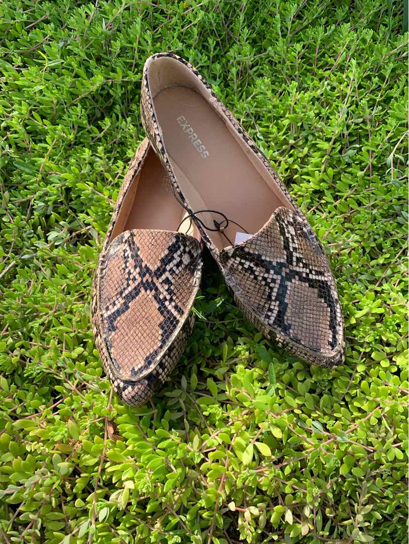 W EXPRESS BR Size 7 SHOE