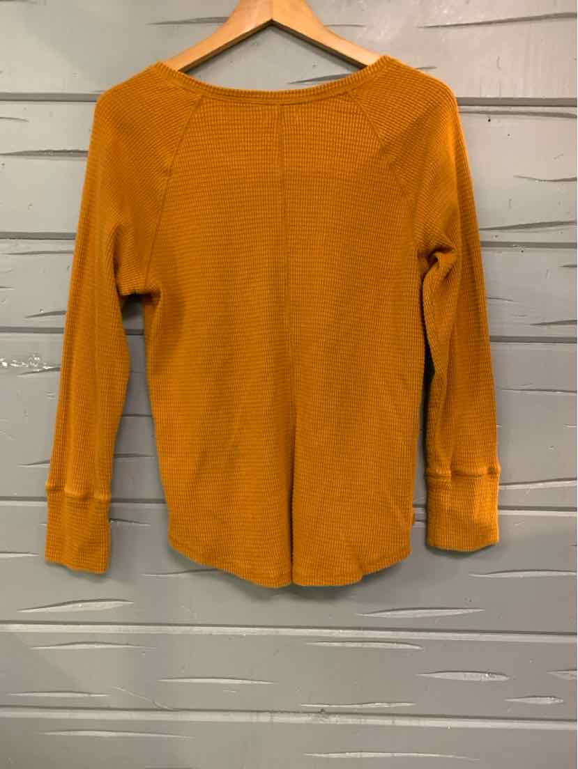 Long-sleeve solid yellow waffle knit shirt with crew neckline and fitted cuffs, size large.