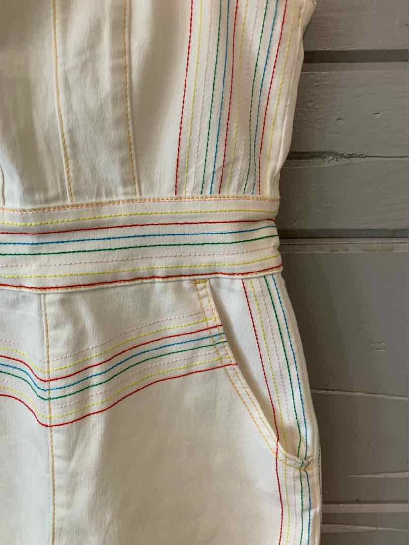 W URBAN OUTFITTERS WH Size SM JSSHTS