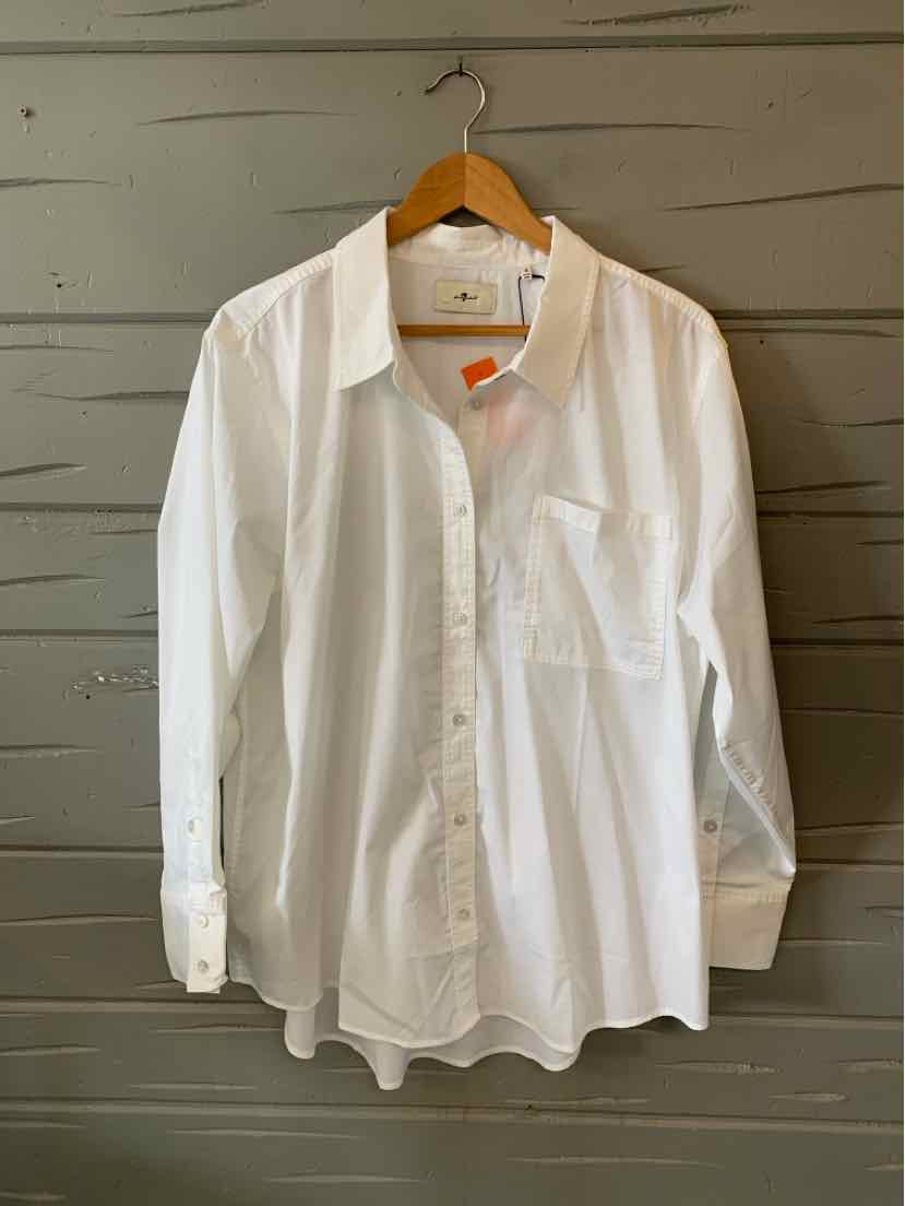 White long-sleeve button-up shirt with classic collar and chest pocket, size XL.