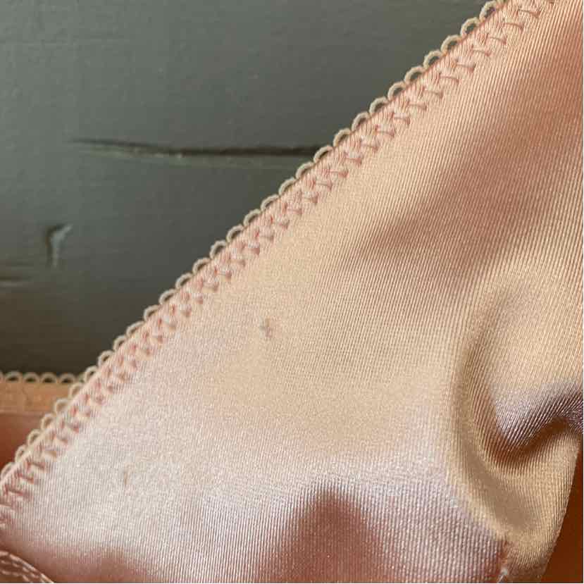 W OUT FROM UNDER PCH Size SM T