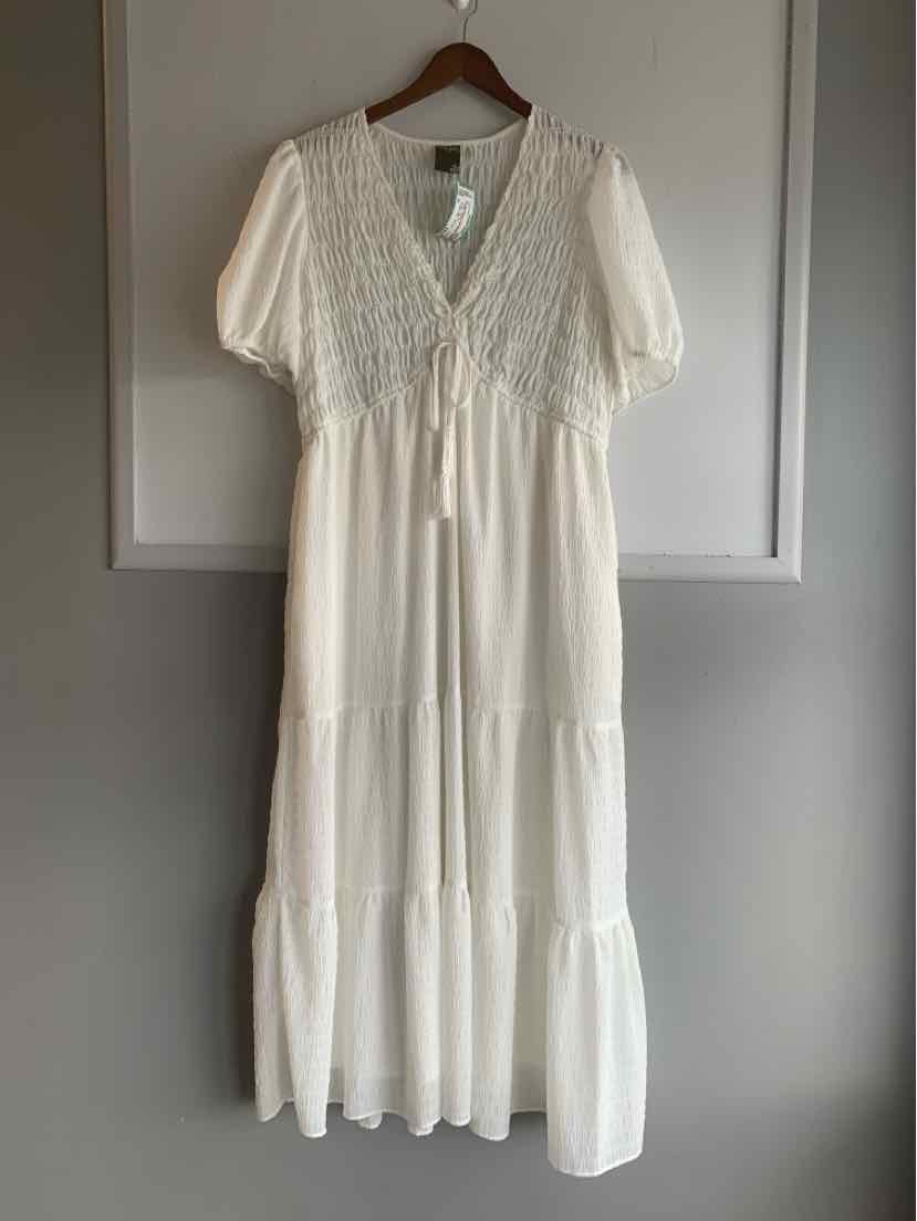 White maxi dress with lace bodice, short puff sleeves, and tiered skirt in XL size.