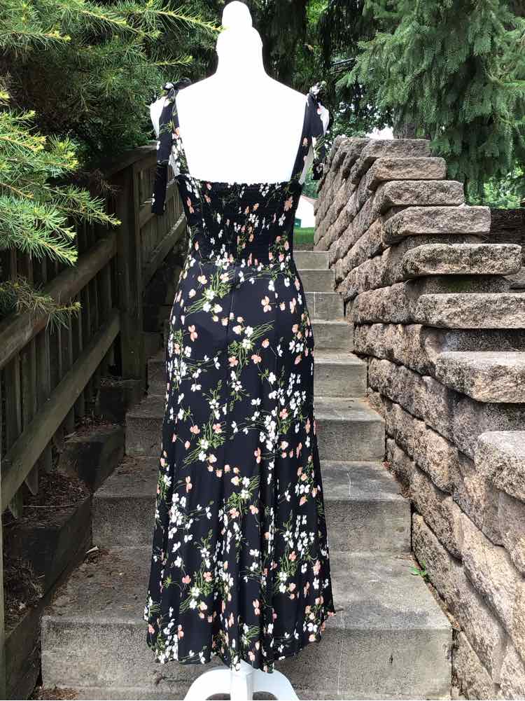 W REFORMATION BK Size 8 DR