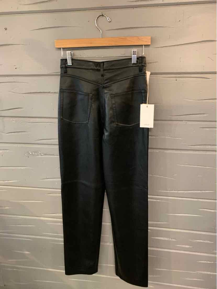 W WILFRED BK Size 4 P