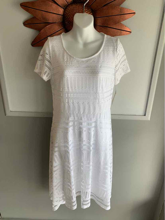 W DANA BUCHMAN WH Size SM DR
