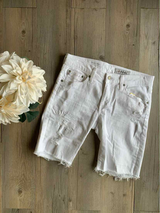 W AG WH Size 4 SHTS