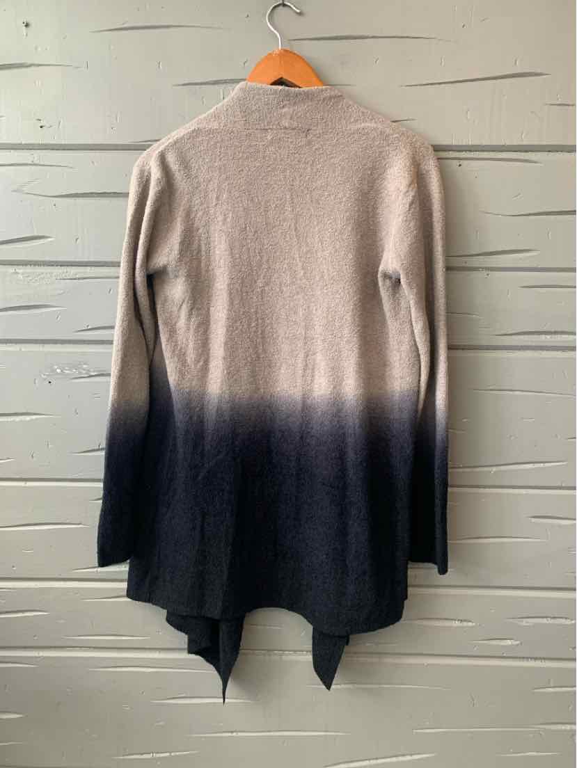 Long-sleeve ombre cardigan in soft knit, transitioning from light beige to dark navy blue, size S/M.