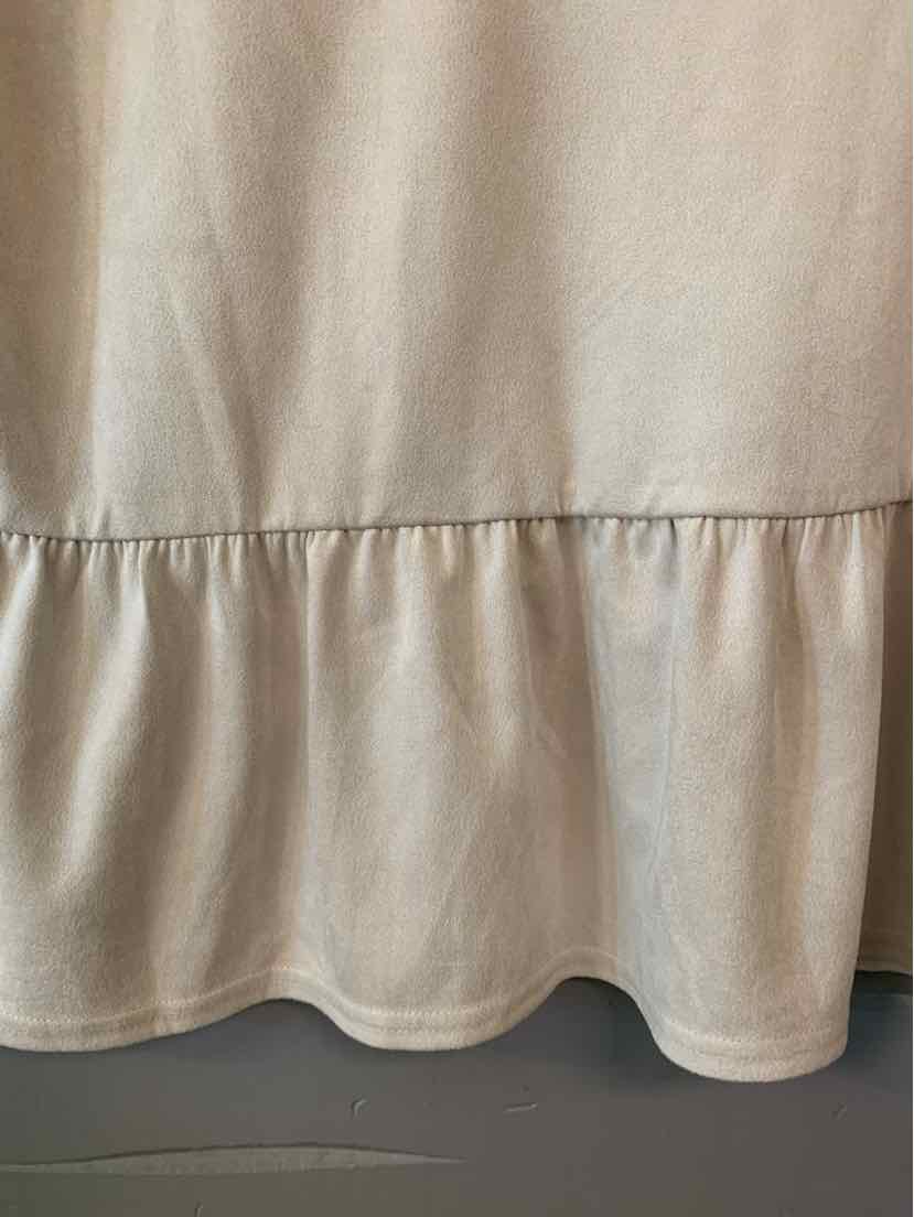 W BEIGE Size SM T