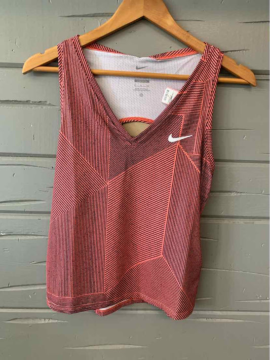 W NIKE CL Size SM AW