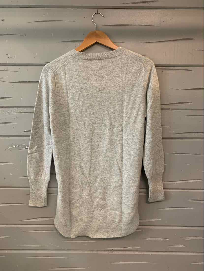 W J CREW GY Size SM SW