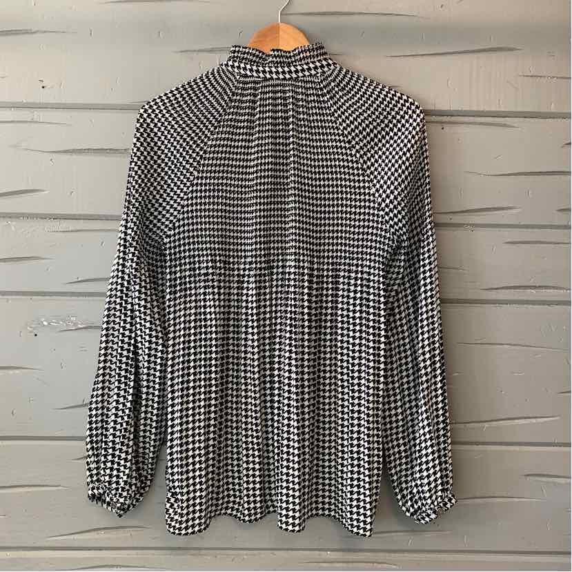 W RALPH LAUREN BK Size MED T