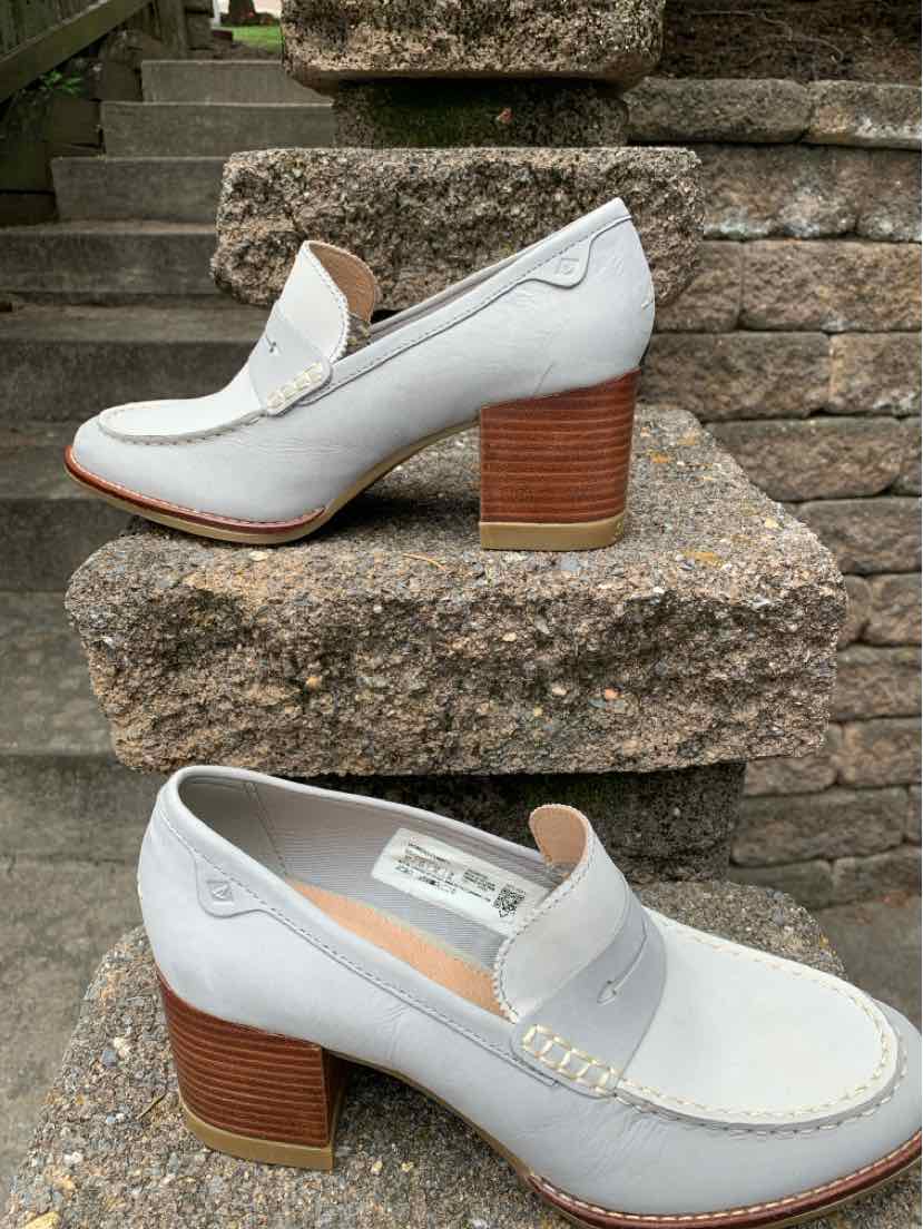 W SPERRY GY Size 8 SHOE