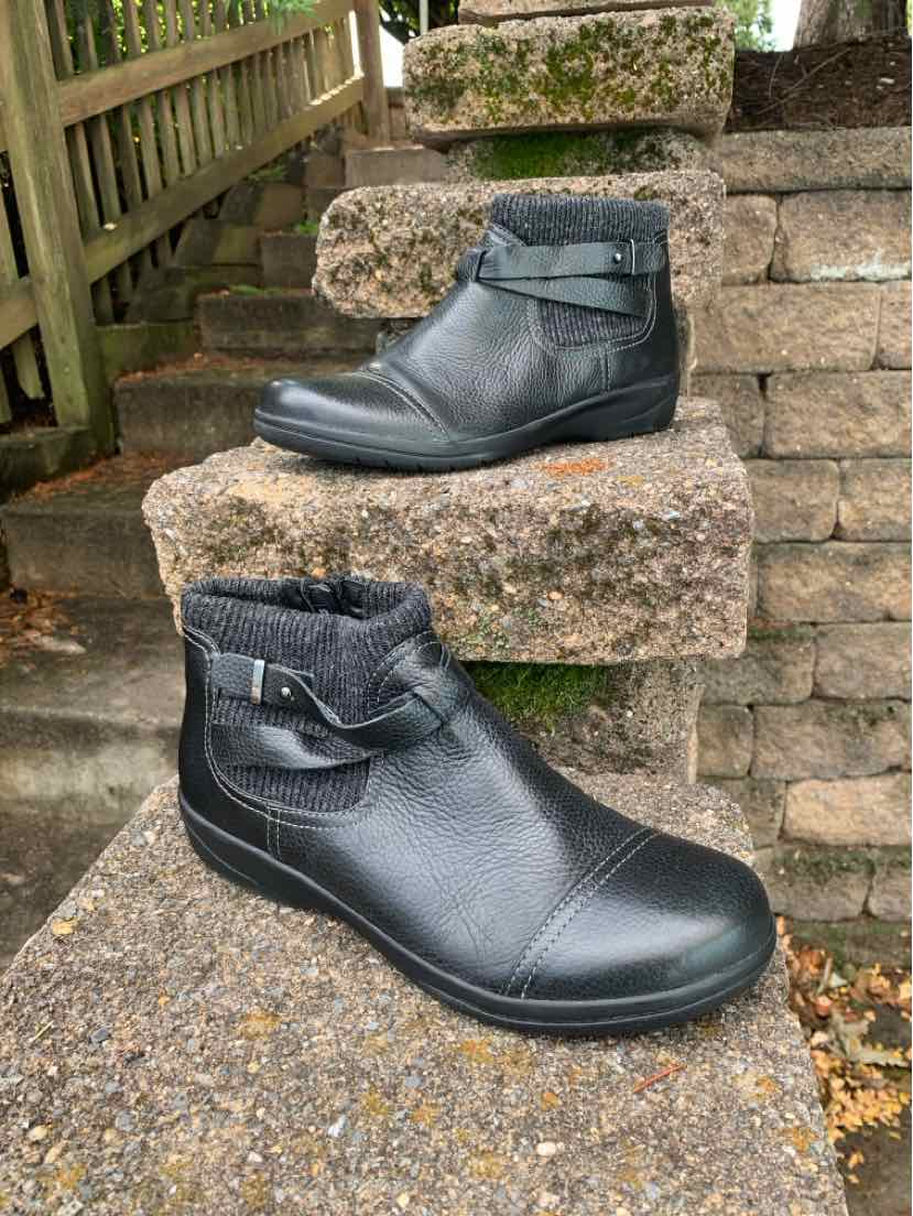 W CLARKS BK Size 7.5 BOOT