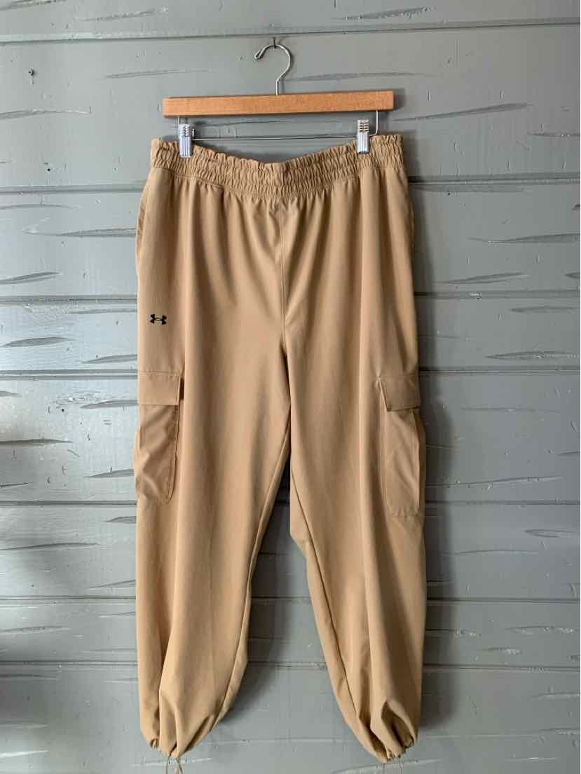 W UNDER ARMOUR TAN Size XL AW