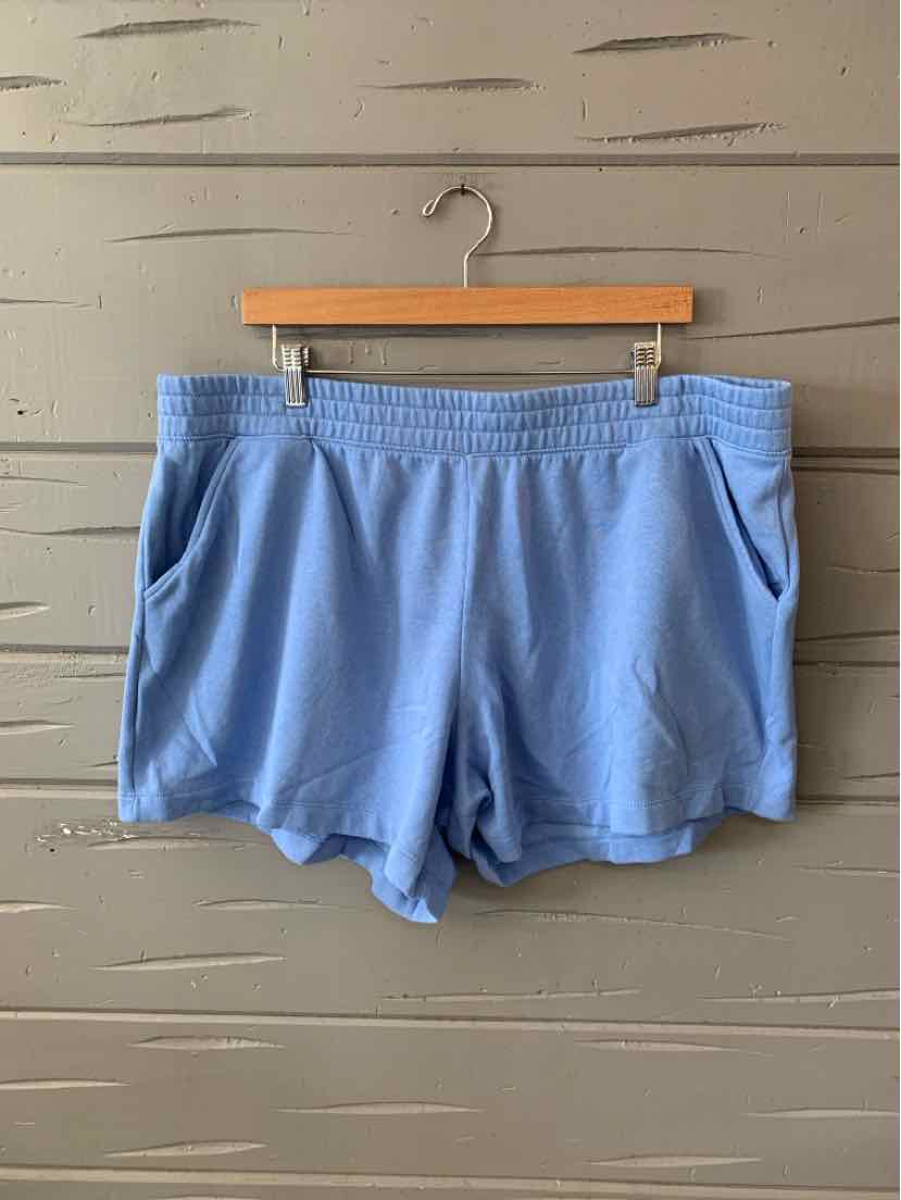 Light blue casual shorts with elastic waistband and side pockets, size XXL.