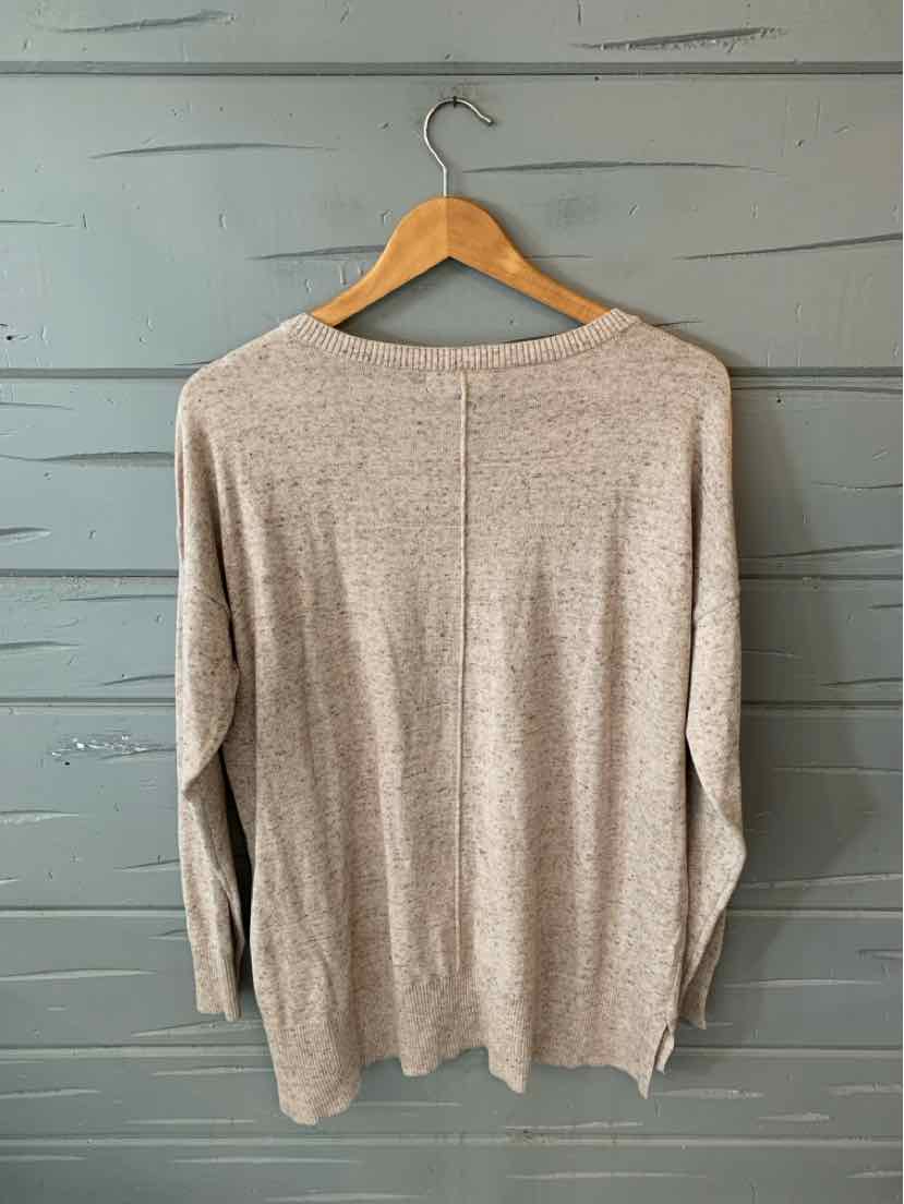 Light gray long-sleeve knit sweater with boat neckline and relaxed fit, size XL.
