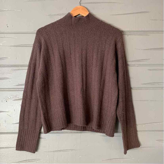 W J CREW BR Size SM SW