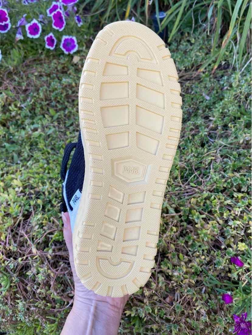 W p448 NY Size 39 SNEAKER