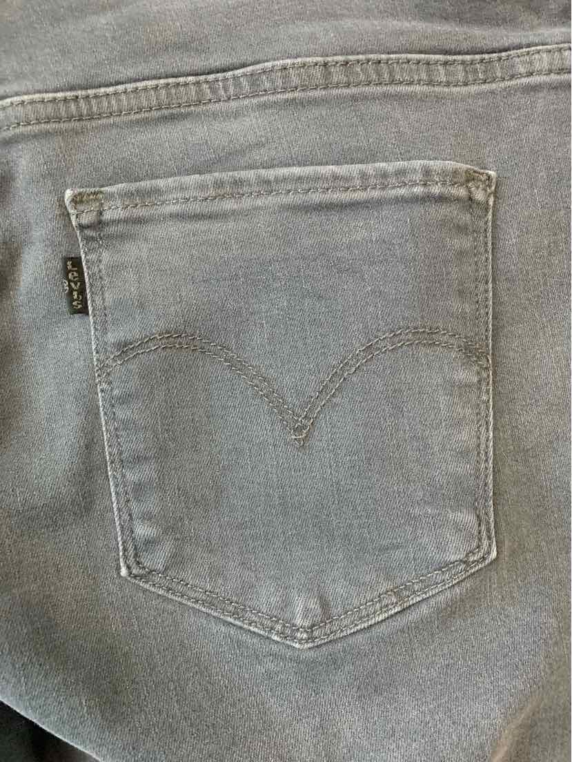 W LEVIS GY Size 16 J