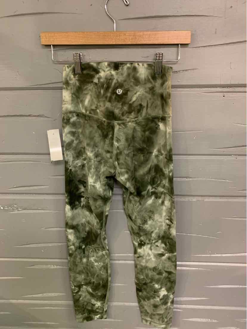 W LULULEMON GR Size 4 AW