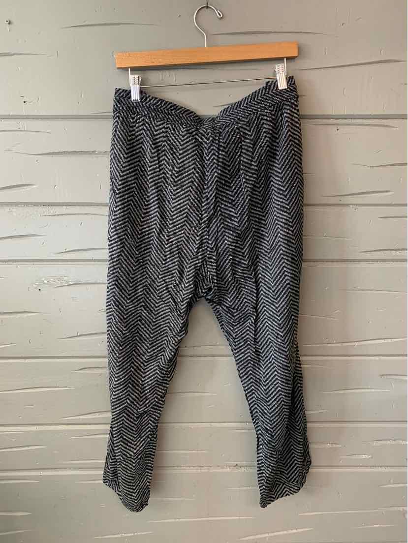 W OLD NAVY BK Size XL P