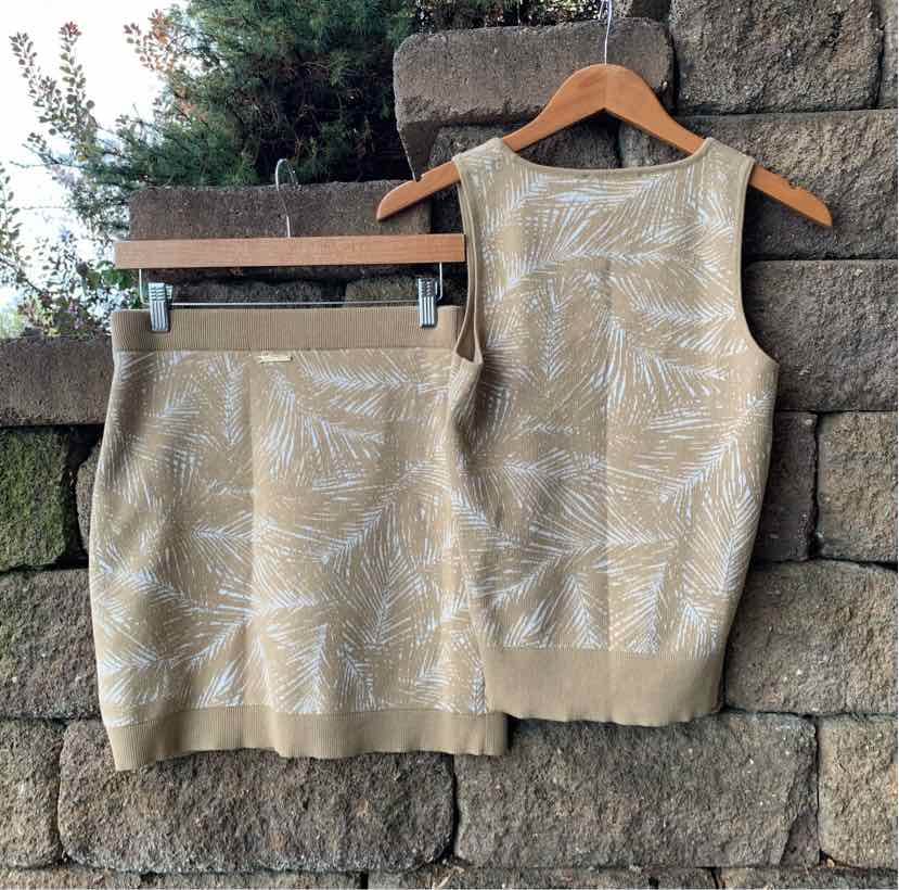 W MICHAEL KORS TAN Size SM 2PCSK